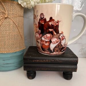 Like new Snow White & The Seven Dwarfs Disney 75th Anniversary Mug.(Dillard’s).